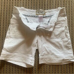 Aventura White Women's Bermudas